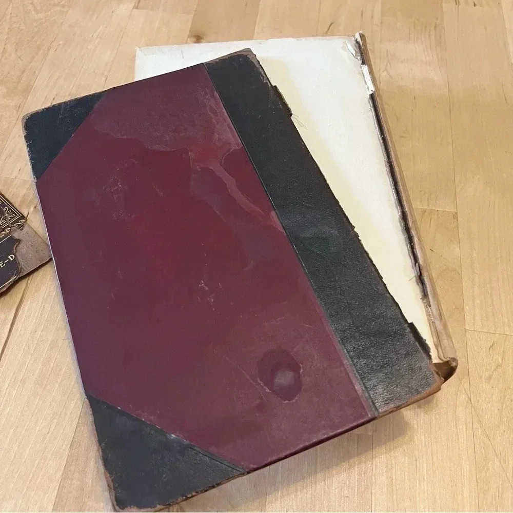 NOTRE-DAME DE PARIS VOLUME 4 Victor Hugo 1888 poor condition see photos - Picture 6 of 6